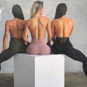 Bombshell Sportswear Sexy Back Legging